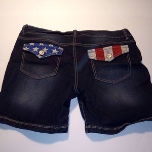 L.E.I. Ashley Low Rise Denim Jean Shorts Size 15